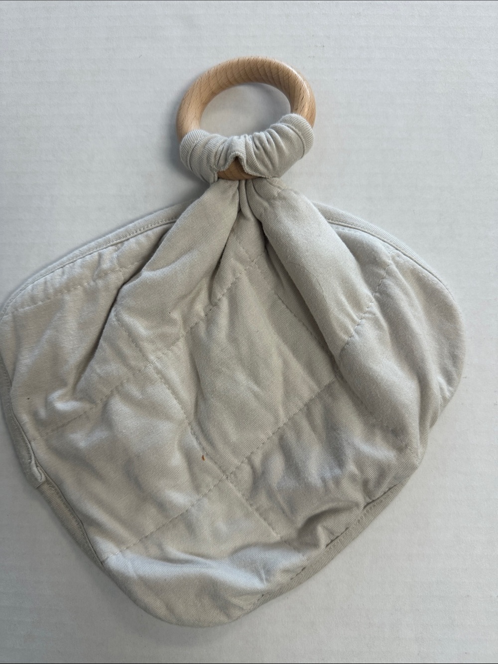 KYTE beechwood teether & lovey
